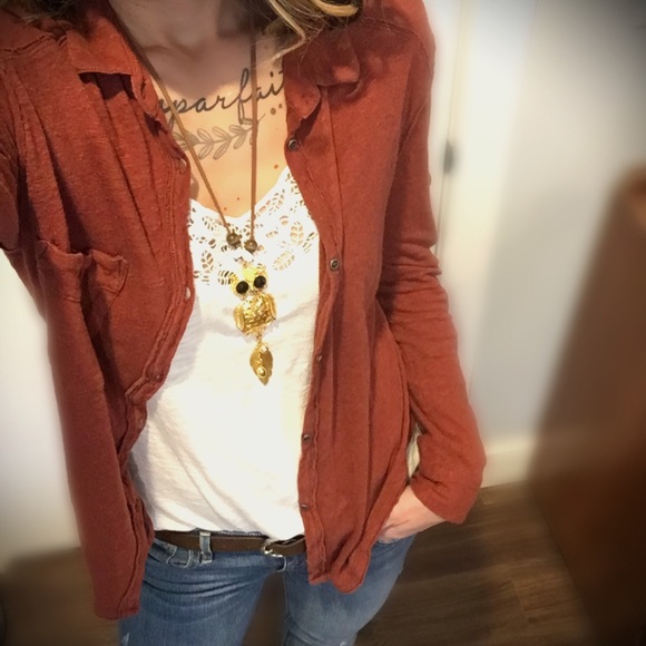 Free People Tops - Free People Linen Blend Buttondown 💛💛